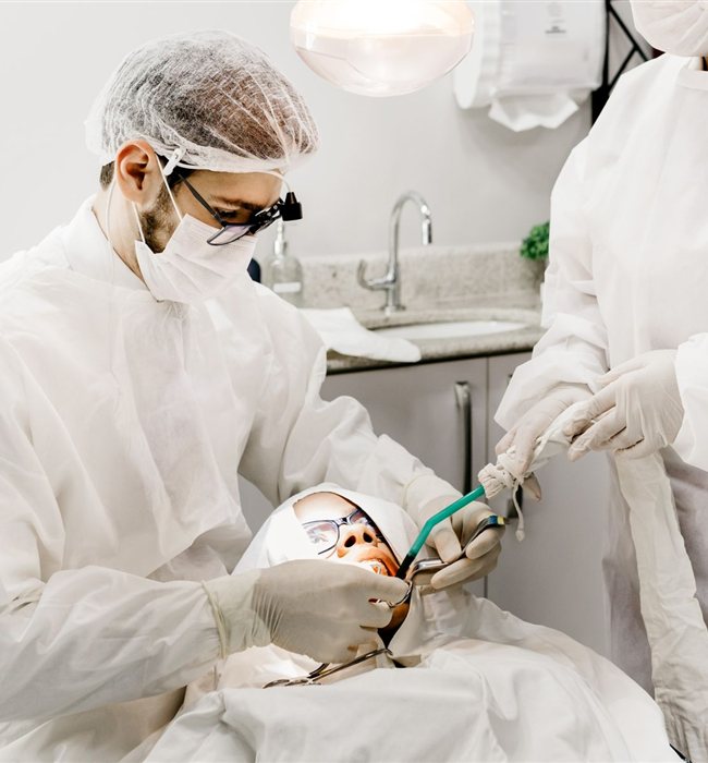 Ascesso dentale di origine endodontica 1 Ascesso dentale di origine endodontica