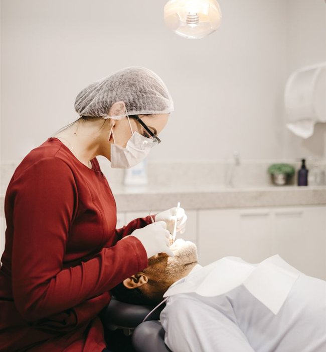 Ascesso dentale di origine endodontica 2 Ascesso dentale di origine endodontica